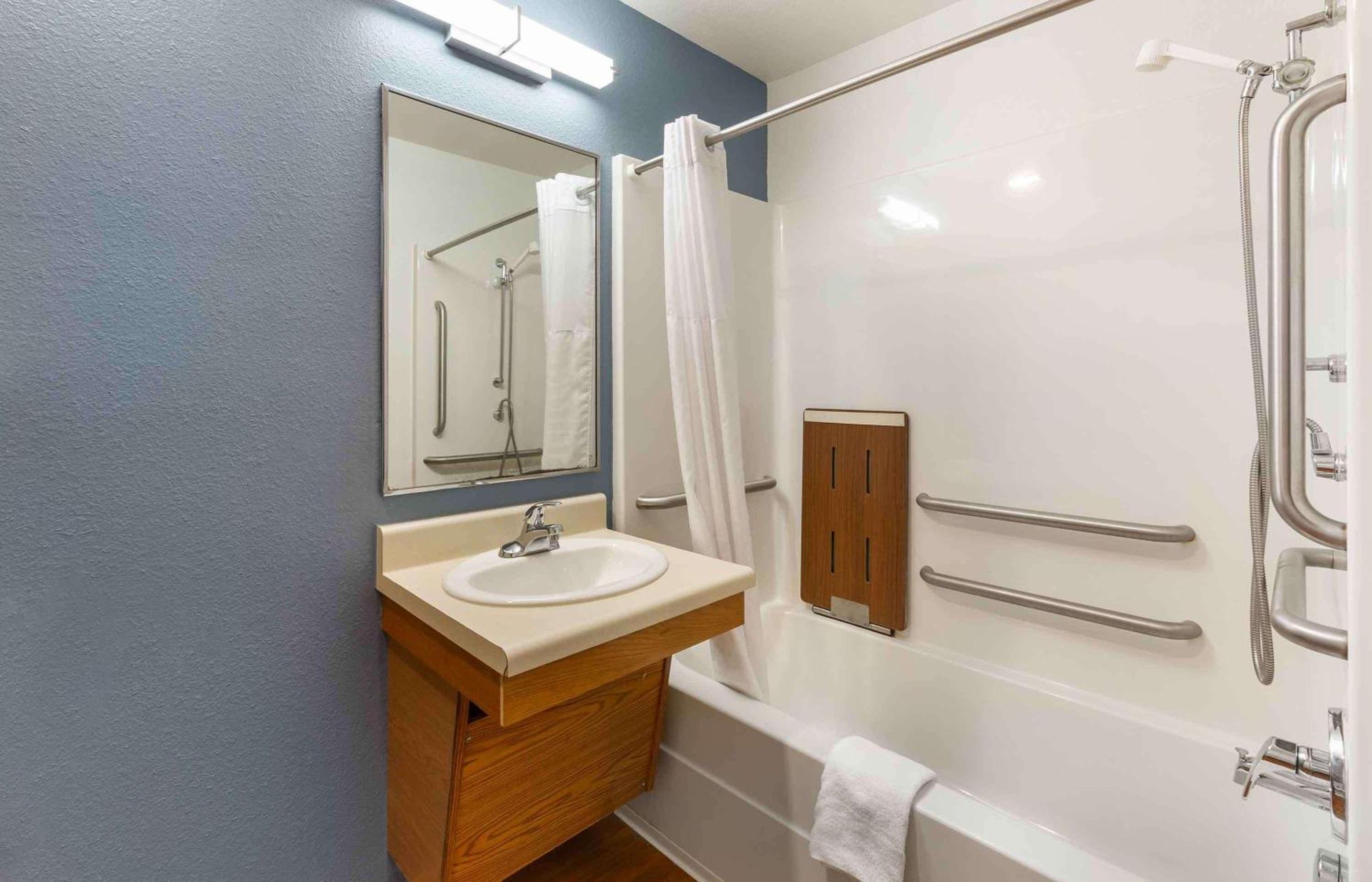 Extended Stay America Select Suites - Akron - South Portage Lakes Exterior foto